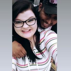 Meet your Posher, Lynnza